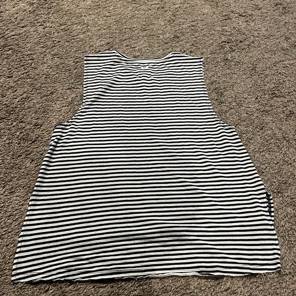 Billabong Lightweight Black & White Stripe Minimalist Tank Top Size Small - Picture 5 of 6